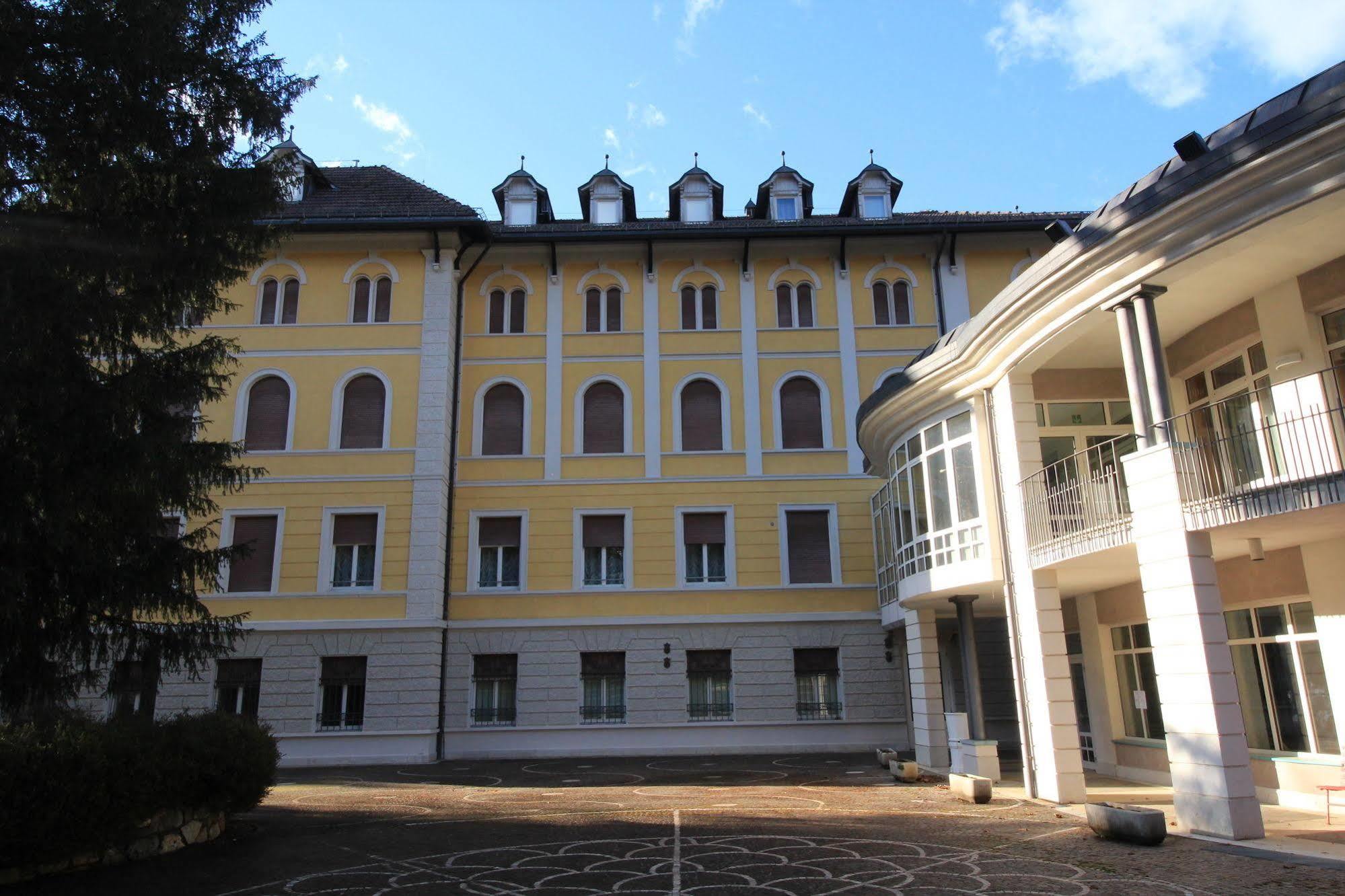 Grand Hotel Imperial Levico Terme Exterior foto